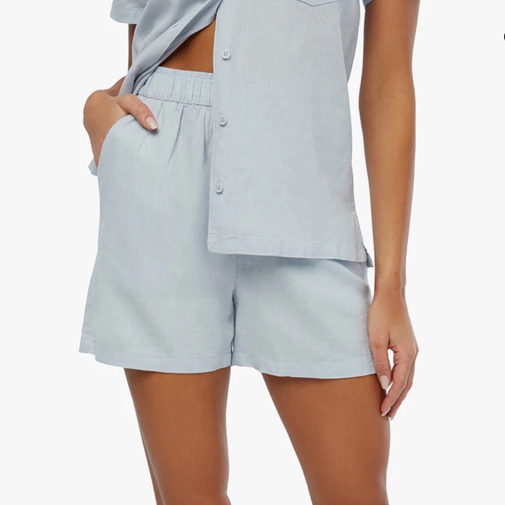 NWT WeWoreWhat Linen Shorts